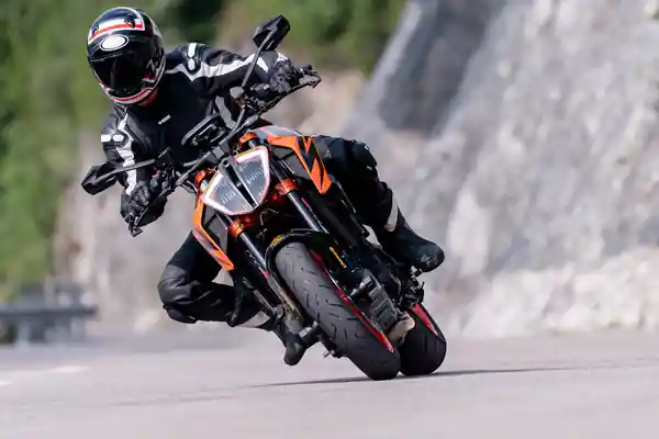Noutate Contisportattack 4 Tire
