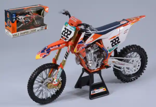 Ofertă limitată Macheta Toni Cairoli Red Bull KTM SXF 450 1 6