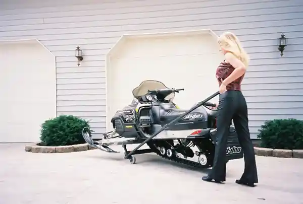 Ofertă specială Snowmobile Cart Black